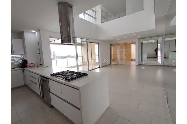 Apartamentos, Venta en Pance