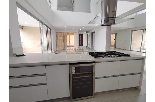 Apartamentos, Venta en Pance