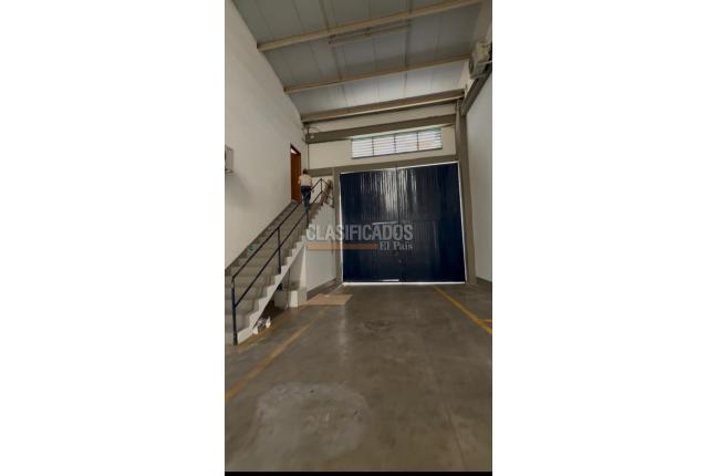Locales y Bodegas, Alquiler, Evaristo García - $12.000.000