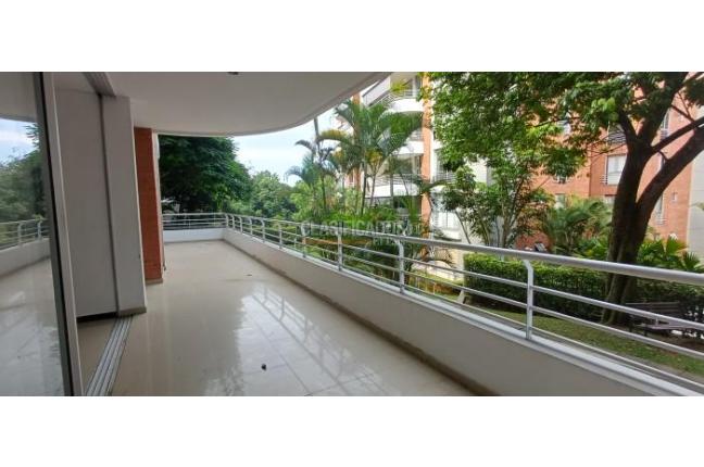 Apartamentos, Venta en Ciudad Jardín