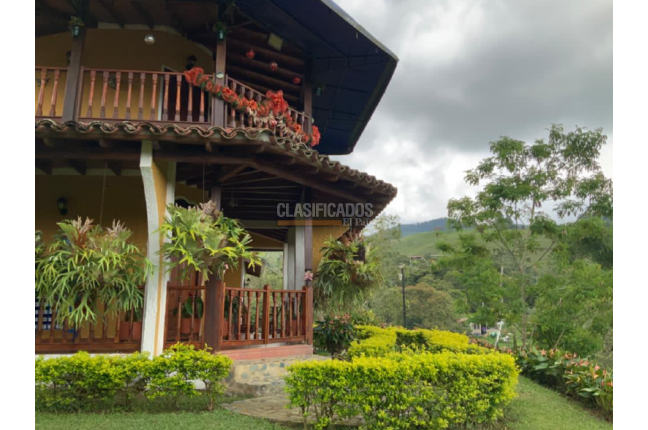 Fincas y Casas Campestres, Venta en Restrepo