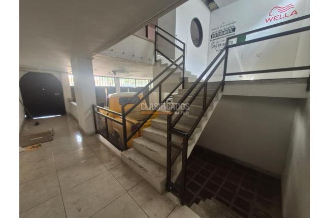 Casas, Venta, Nápoles - $700.000.000