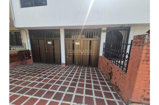Casas, Venta, Nápoles - $700.000.000