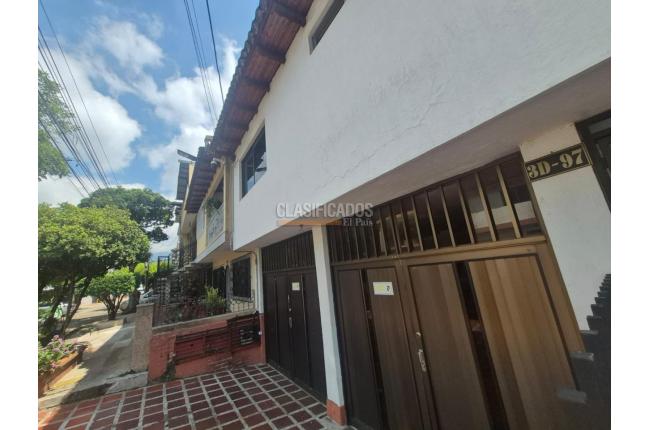 Casas, Venta, Nápoles - $700.000.000
