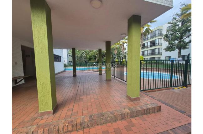 Apartamentos, Venta, Multicentro - $397.000.000
