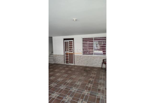 Apartaestudios, Alquiler en Caney