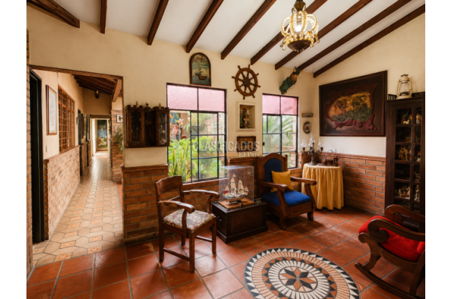 Casas, Venta, Champagñat - $720.000.000