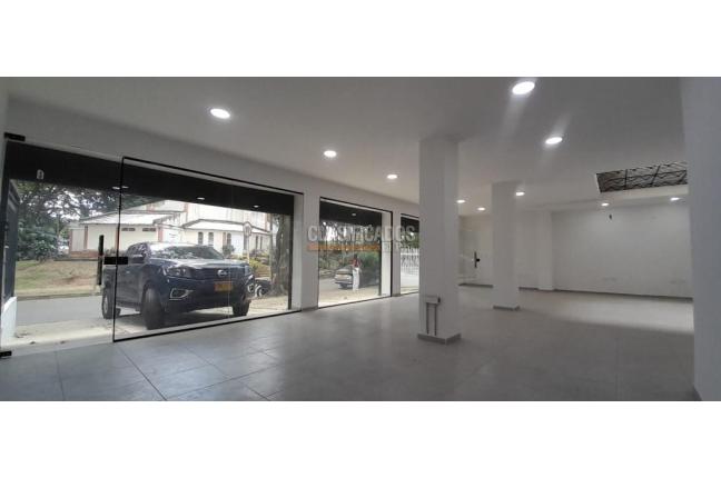Locales y Bodegas, Alquiler, Capri - $8.660.000