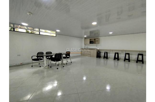 Oficinas y Consultorios, Alquiler, La Flora - $5.500.000
