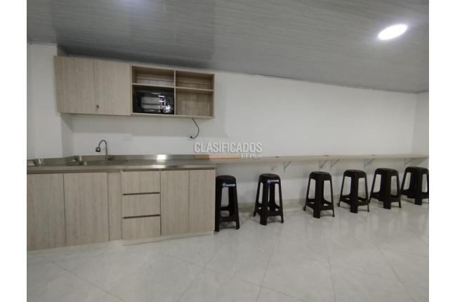 Oficinas y Consultorios, Alquiler, La Flora - $5.500.000