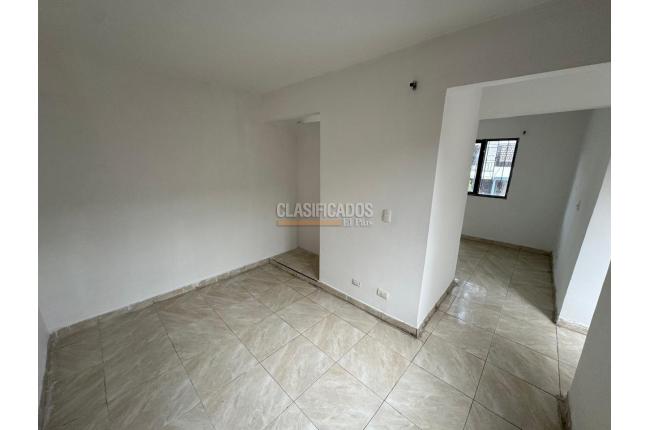 Casas, Alquiler, San Judas - $900.000