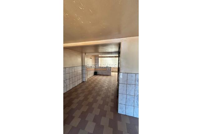 Locales y Bodegas, Alquiler, Soacha - $1.200.000