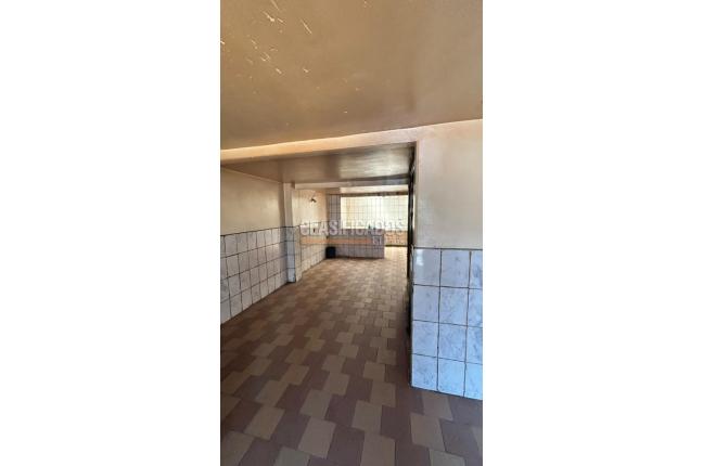 Locales y Bodegas, Alquiler, Soacha - $1.200.000