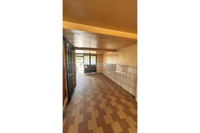 Locales y Bodegas, Alquiler, Soacha - $1.200.000
