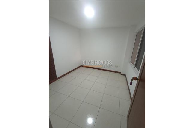 Apartamentos, Alquiler, Primero de Mayo - $1.400.000
