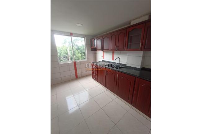 Apartamentos, Alquiler, Primero de Mayo - $1.400.000