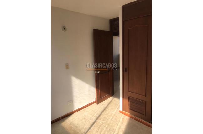 Apartamentos, Alquiler, Primero de Mayo - $1.400.000