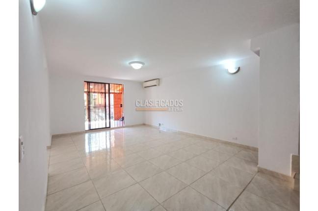 Casas, Venta en Ciudad Jardín