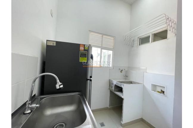 Apartamentos, Alquiler, Ciudad Pacifica - $1.000.000