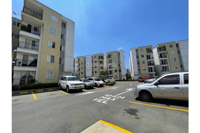 Apartamentos, Alquiler, Ciudad Pacifica - $1.000.000