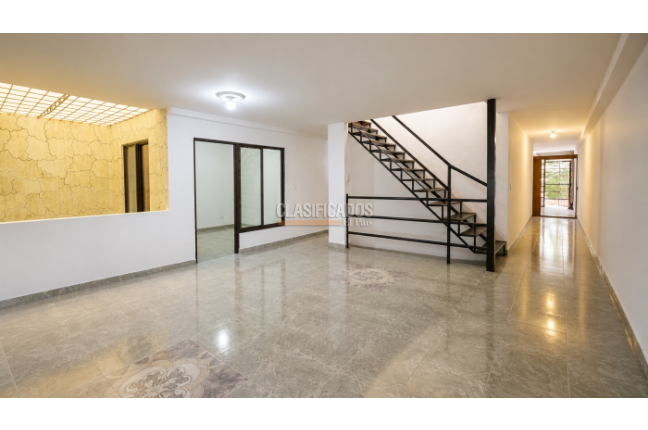 Casas, Alquiler en Villacolombia