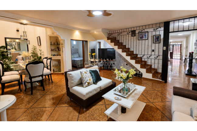 Casas, Alquiler en Villacolombia
