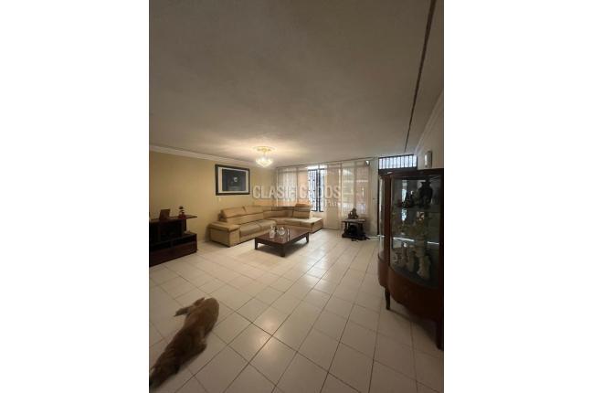 Casas, Venta en Pampalinda