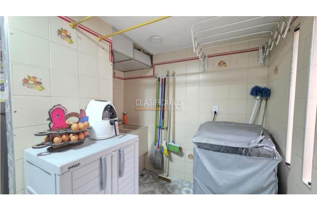 Apartamentos, Venta, Cañaverales - $195.000.000