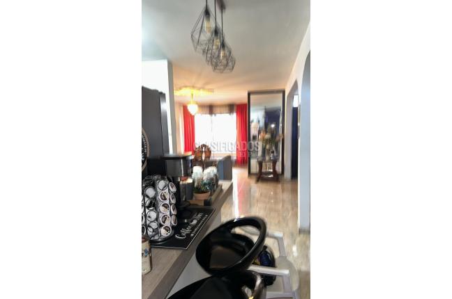Casas, Venta, Salomia - $695.000.000