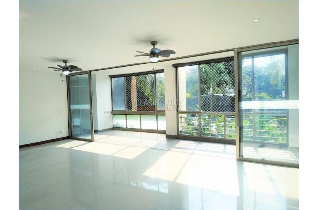 Apartamentos, Venta en Pance