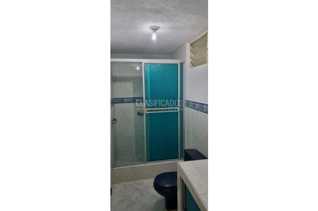 Casas, Venta, Primero de Mayo - $975.000.000