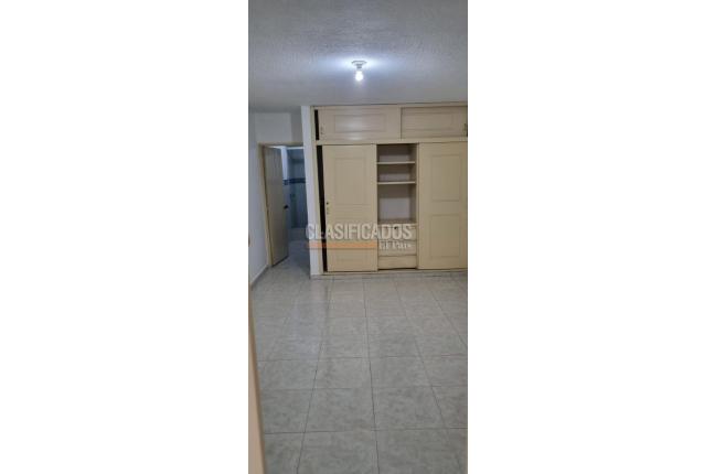 Casas, Venta, Primero de Mayo - $975.000.000