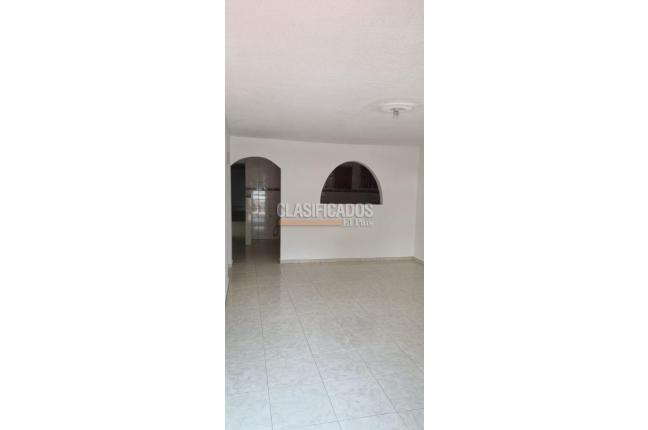 Casas, Venta, Primero de Mayo - $975.000.000