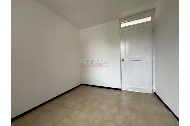 Apartamentos, Alquiler, Alcázares - $850.000