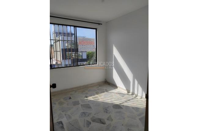 Apartamentos, Alquiler, El Cedro - $750.000
