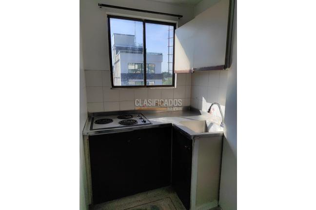 Apartamentos, Alquiler, El Cedro - $750.000