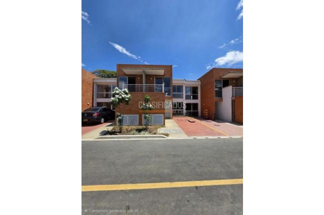 Casas, Venta, Tierralinda del Lago - $680.000.000