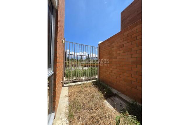 Casas, Venta, Tierralinda del Lago - $680.000.000