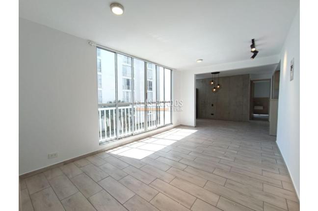 Apartamentos, Alquiler en Meléndez