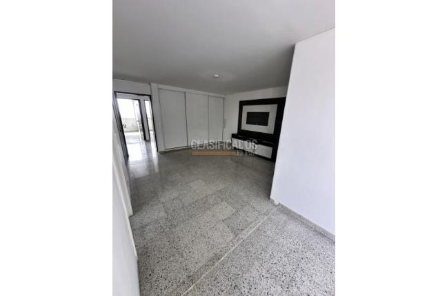 Apartamentos, Venta, Versalles - $670.000.000