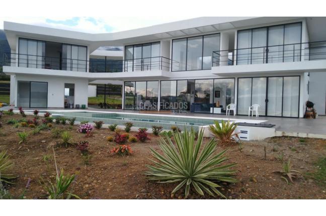 Fincas y Casas Campestres, Venta en Calima (Darién)