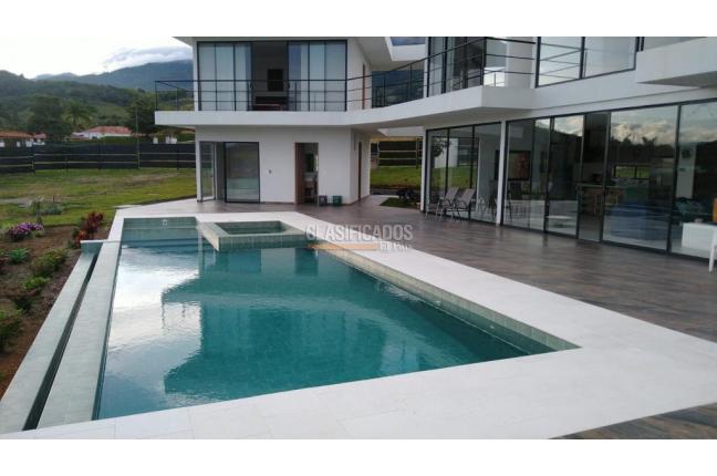 Fincas y Casas Campestres, Venta en Calima (Darién)