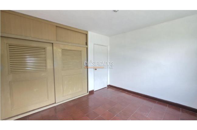 Casas, Venta, Miraflores - $450.000.000