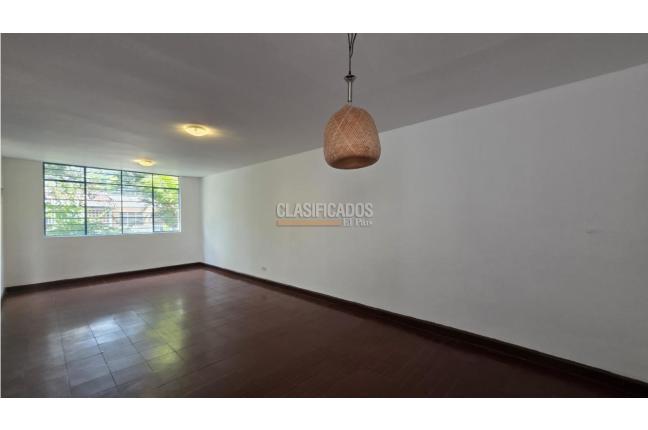 Casas, Venta, Miraflores - $450.000.000