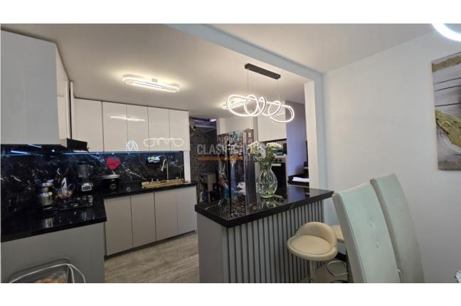 Casas, Venta en Ciudad Jardín