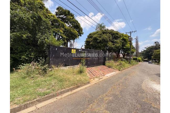 Lotes, Venta en Ciudad Jardín
