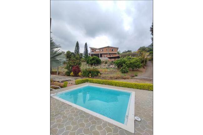 Casas, Venta en Yumbo