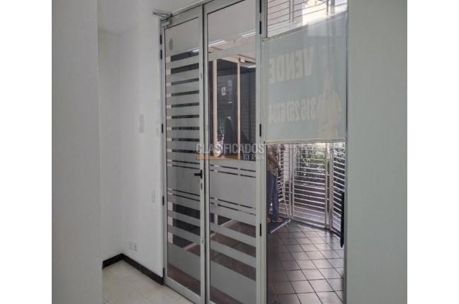 Oficinas y Consultorios, Venta en Versalles