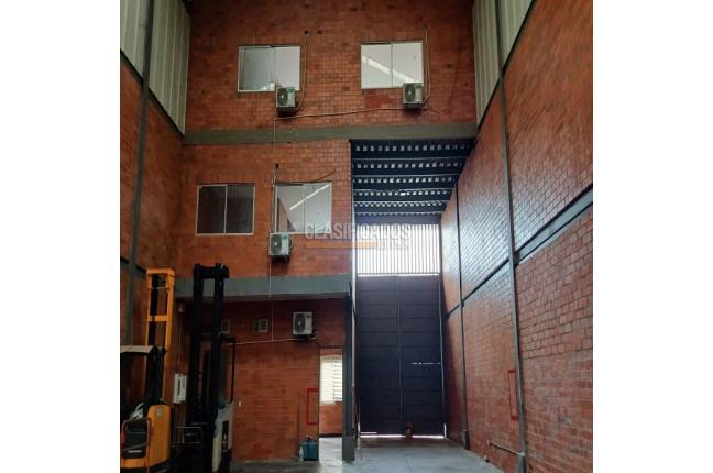 Locales y Bodegas, Alquiler en Yumbo