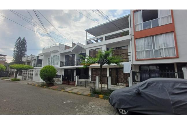 Casas, Venta, Paseo de los Almendros - $495.000.000
